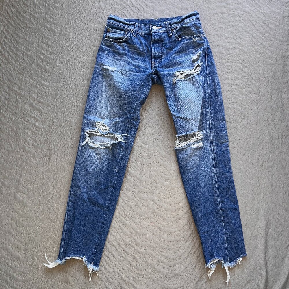 Moussy Two-Tone Distressed Straight Leg Jeans in Blue